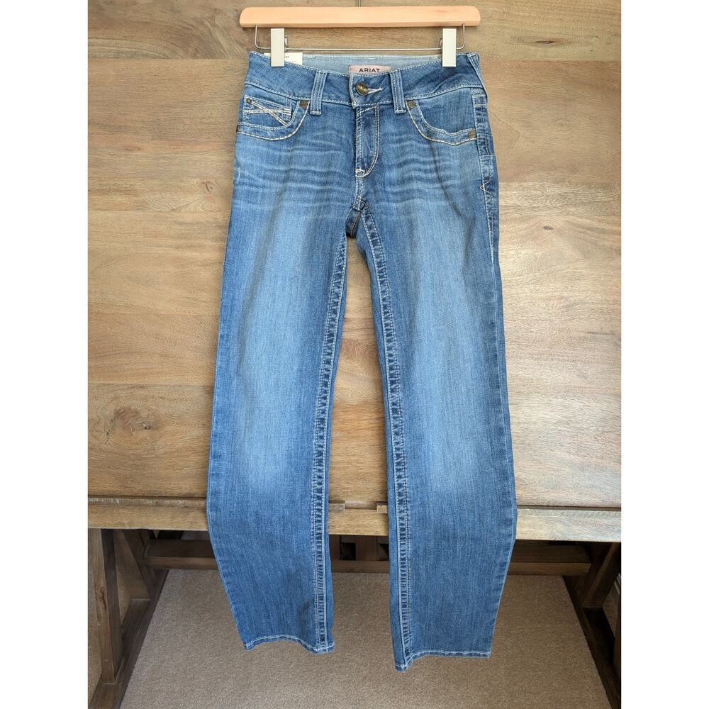 NWT Ariat R.E.A.L. Jeans Womens 25R Blue Denim Streetwear Mid-Rise Straight Leg